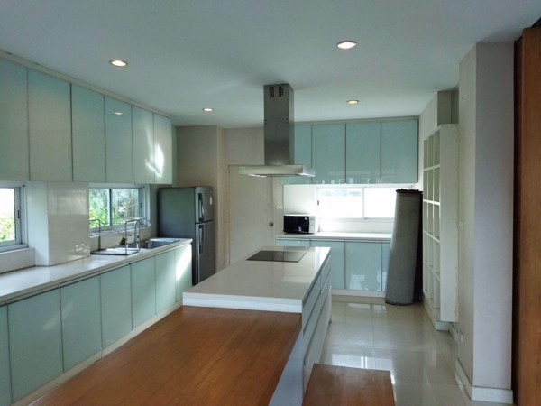 Picture of 3 bed House in Nirvana Icon Wongwaen-Rama 9  Saphansung Sub District H018647