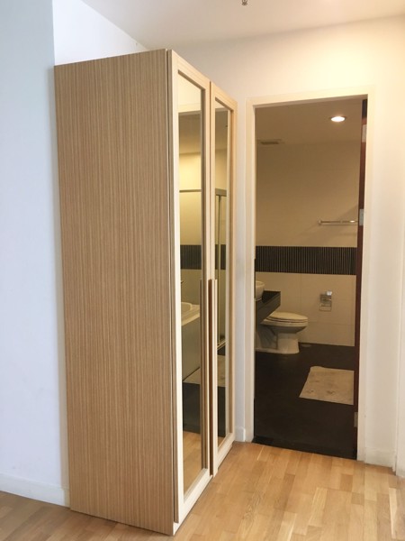 Picture of 1 bed Condo in Urbana Sathorn Thungmahamek Sub District C018675