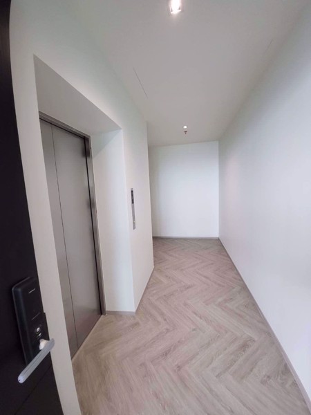 Picture of 3 bed Condo in Chapter Charoennakhorn-Riverside Banglamphulang Sub District C018677