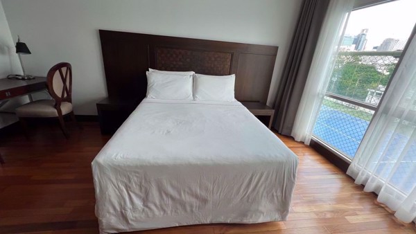 รูปภาพ 4 ห้องนอน Condo ในโครงการ Royal Residence Park Lumphini Sub District C018679