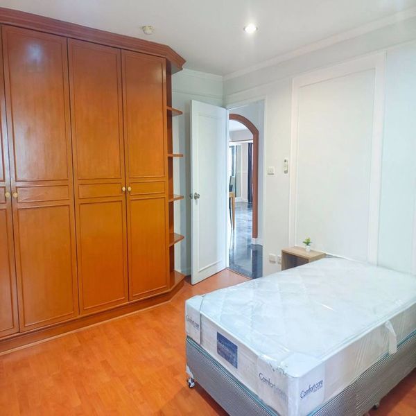 รูปภาพ 3 ห้องนอน Condo ในโครงการ The Waterford Park Sukhumvit 53 Khlong Tan Nuea Sub District C018694