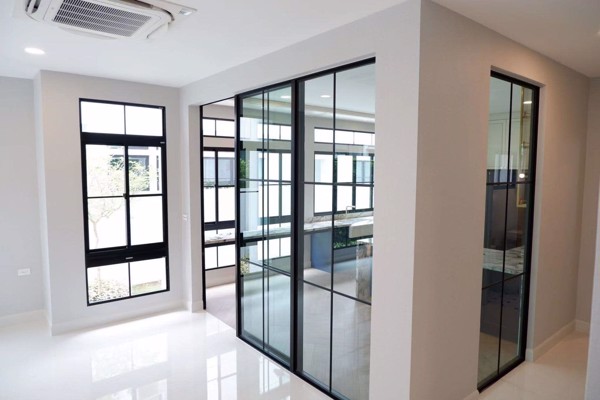 Picture of 5 bed Condo in Nantawan Rama 9 - New Krungthepkretha Prawet Sub District C018770