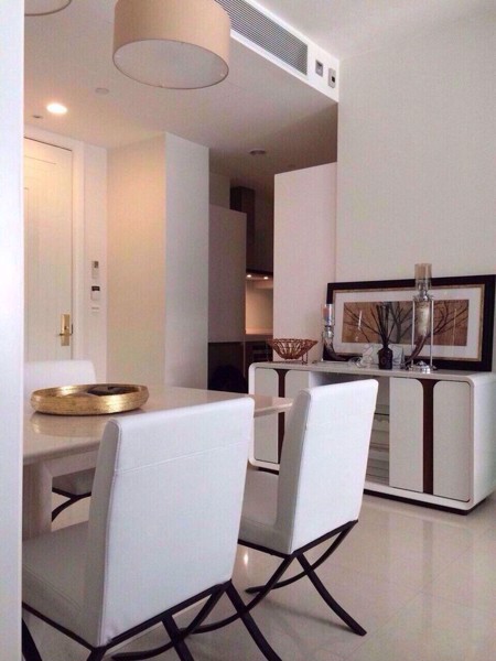 Picture of 2 bed Condo in Q Langsuan Lumphini Sub District C018772