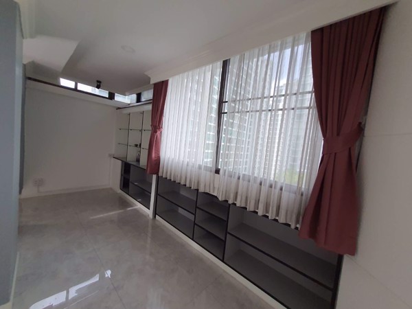 รูปภาพ 3 ห้องนอน Condo ในโครงการ Supalai Place Condominium Khlong Tan Nuea Sub District C018801