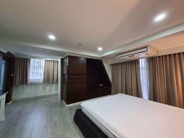 รูปภาพ 3 ห้องนอน Condo ในโครงการ Supalai Place Condominium Khlong Tan Nuea Sub District C018801