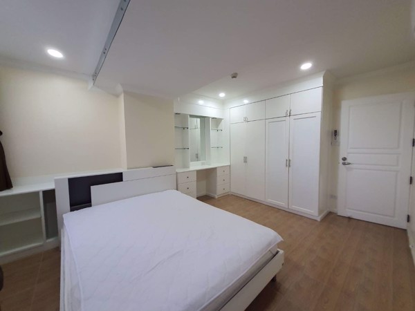 รูปภาพ 3 ห้องนอน Condo ในโครงการ Supalai Place Condominium Khlong Tan Nuea Sub District C018801