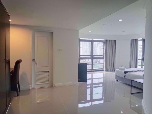 รูปภาพ 3 ห้องนอน Condo ในโครงการ The Waterford Park Sukhumvit 53 Khlong Tan Nuea Sub District C018901