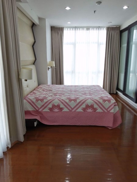 Picture of 3 bed Condo in Grand Langsuan Lumphini Sub District C018905