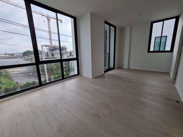 Picture of 3 bed House in Nue Noble Connex House Don Mueang  Sao Thong Hin Sub District H018949