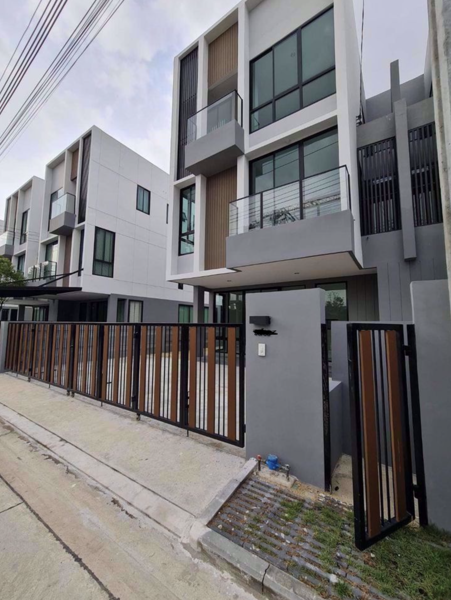 Picture of 3 bed House in Nue Noble Connex House Don Mueang  Sao Thong Hin Sub District H018949