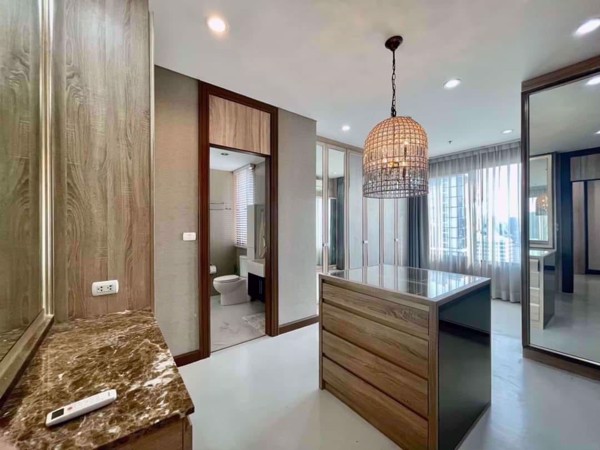 Picture of 3 bed Condo in Villa Asoke Makkasan Sub District C019034