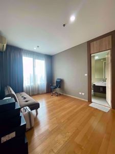 Picture of 3 bed Condo in Villa Asoke Makkasan Sub District C019034