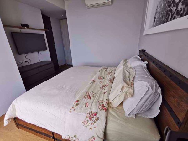 Picture of 1 bed Condo in The Lumpini 24 Khlongtan Sub District C019045