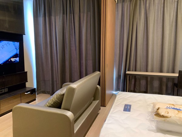 Picture of 1 bed Condo in Ashton Silom Suriyawong Sub District C019068