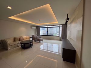 Picture of 3 bed Condo in Romsai Residence Khlong Tan Nuea Sub District C019075