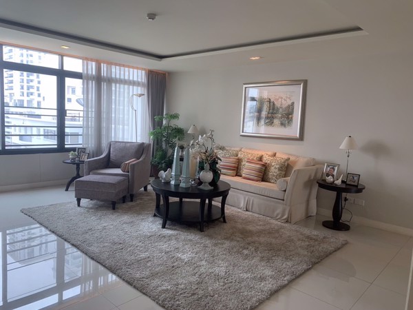 Picture of 3 bed Condo in Romsai Residence Khlong Tan Nuea Sub District C019083