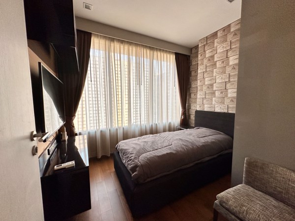 Picture of 2 bed Condo in M Silom Suriyawong Sub District C019012