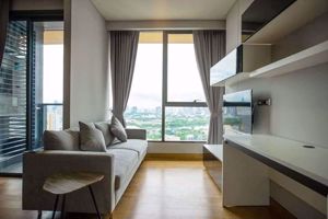 Picture of 1 bed Condo in The Lumpini 24 Khlongtan Sub District C019086