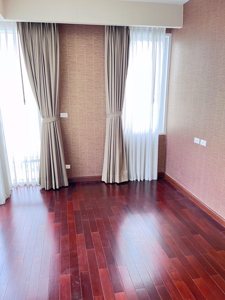 Picture of 4 bed Duplex in Baan Rajprasong Lumphini Sub District D019073