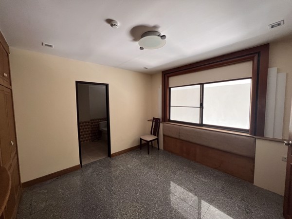 Picture of 3 bed Duplex in Regent on the Park 1 Khlongtan Sub District D019121