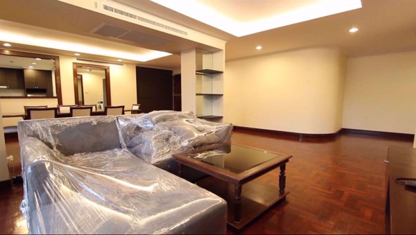 Picture of 3 bed Condo in Ploenruedee Residence Pathum Wan District C019130