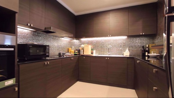 Picture of 2 bed Condo in Ploenruedee Residence Pathum Wan District C019131