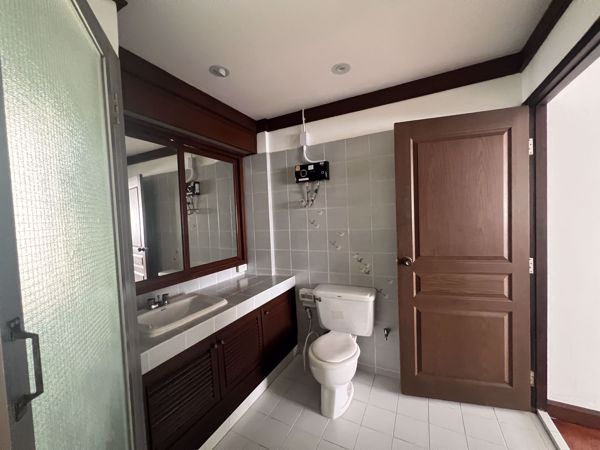 Picture of 3 bed Duplex in Yada Residential Khlong Tan Nuea Sub District D019134