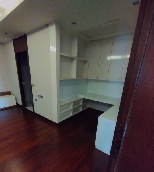 Picture of 3 bed Condo in L6 Residence Sathon District C019148