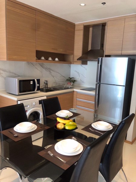 Picture of 1 bed Condo in The Emporio Place Khlongtan Sub District C014149