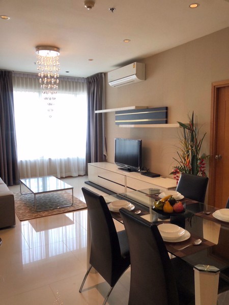 Picture of 1 bed Condo in The Emporio Place Khlongtan Sub District C014149