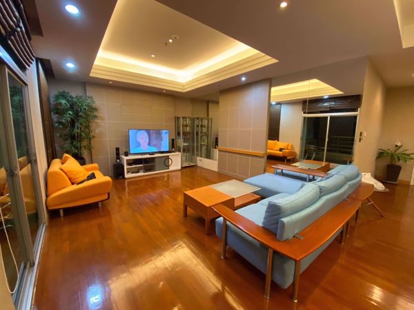 Picture of 2 bed Condo in Grand Langsuan Lumphini Sub District C019186