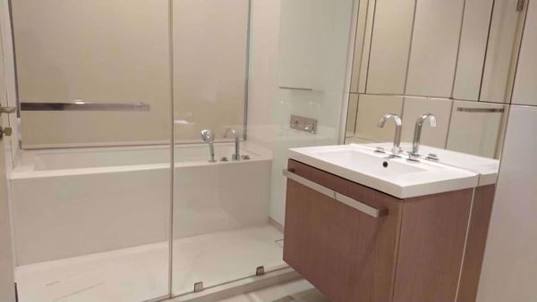 Picture of 1 bed Condo in 185 Rajadamri Lumphini Sub District C019187