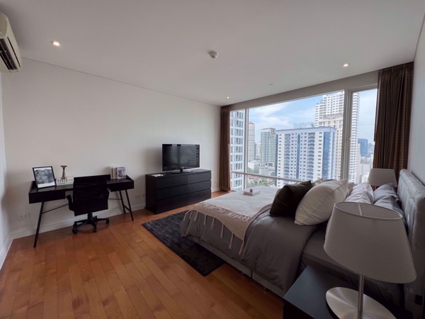 Picture of 2 bed Condo in Fullerton Sukhumvit Khlongtoei Sub District C019230