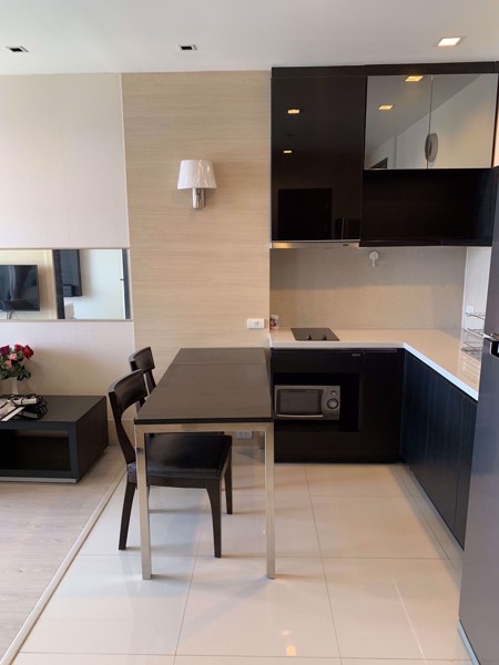 รูปภาพ 1 ห้องนอน Condo ในโครงการ Rhythm Sukhumvit 44 Phra Khanong Sub District C019355