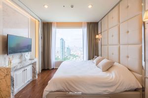 Picture of 2 bed Condo in Menam Residences Wat Phraya Krai Sub District C019365