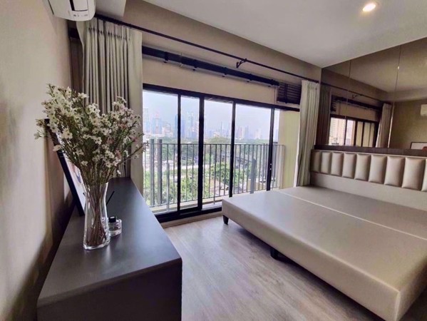 Picture of 1 bed Condo in Noble Above Wireless-Ruamrudee Lumphini Sub District C019426