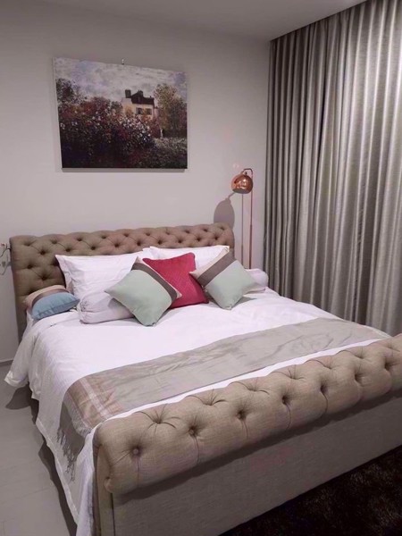 Picture of 1 bed Condo in Noble Ploenchit Lumphini Sub District C019433