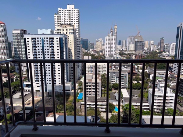 Picture of 2 bed Condo in Fullerton Sukhumvit Khlongtoei Sub District C019450