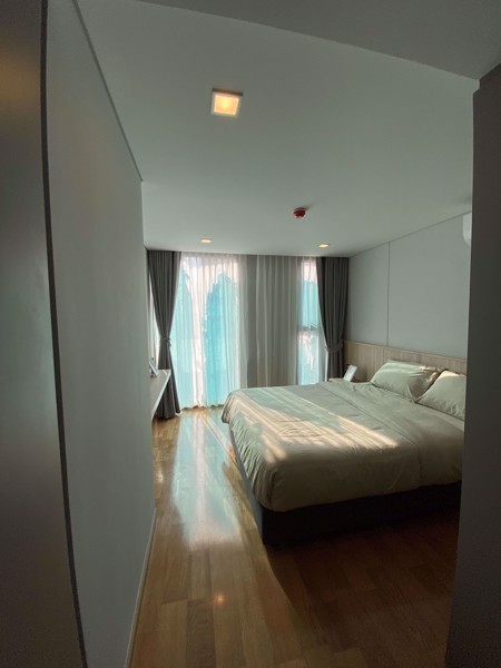 Picture of 3 bed Condo in Piya Apartment Sukhumvit 15 Khlong Toei Nuea Sub District C019473