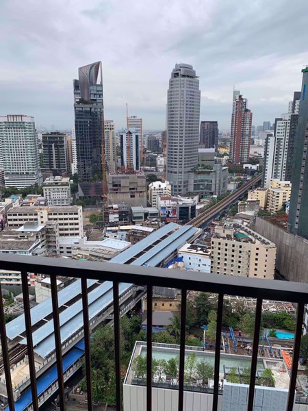 Picture of 1 bed Condo in Noble Remix Khlongtan Sub District C019480