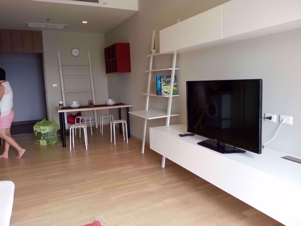 Picture of 1 bed Condo in Noble Reveal Khlong Tan Nuea Sub District C019483