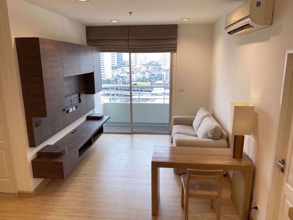 Picture of 1 bed Condo in The Light House Khlong San District C019549