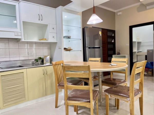 Picture of 2 bed Condo in Supalai Place Condominium Khlong Tan Nuea Sub District C05878