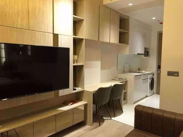 Picture of 1 bed Condo in Ashton Silom Suriyawong Sub District C019634