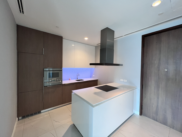 Picture of 2 bed Condo in 185 Rajadamri Lumphini Sub District C019719