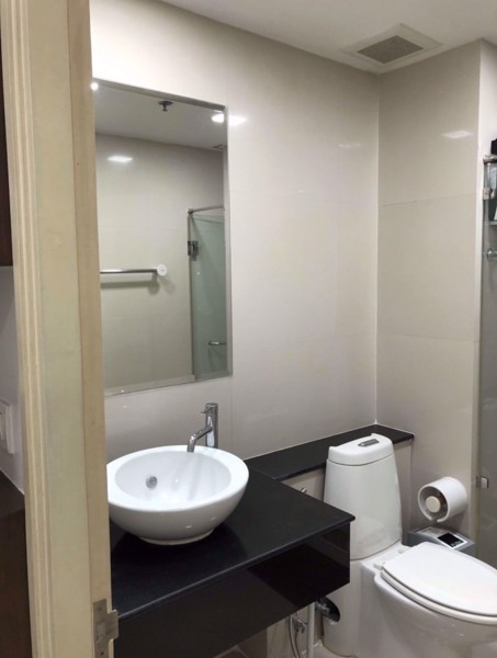 Picture of 1 bed Condo in Nusasiri Grand Phra Khanong Sub District C019784