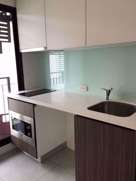 Picture of 1 bed Condo in Urbano Absolute Sathon-Taksin Khlong Ton Sai Sub District C019827