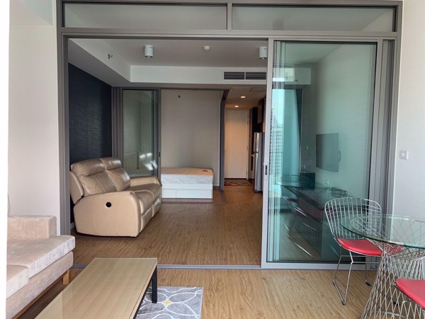 Picture of 1 bed Condo in Siamese Surawong Si Phraya Sub District C019832