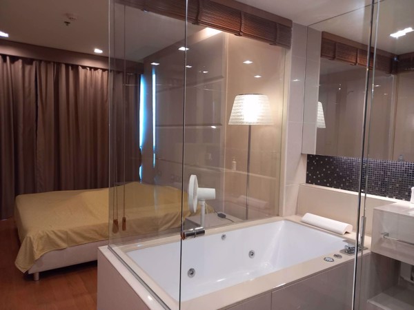 Picture of 1 bed Condo in The Address Sathorn Silom Sub District C019834