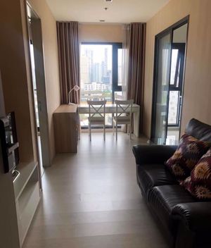 Picture of 1 bed Condo in Rhythm Sukhumvit 36-38 Phra Khanong Sub District C019979